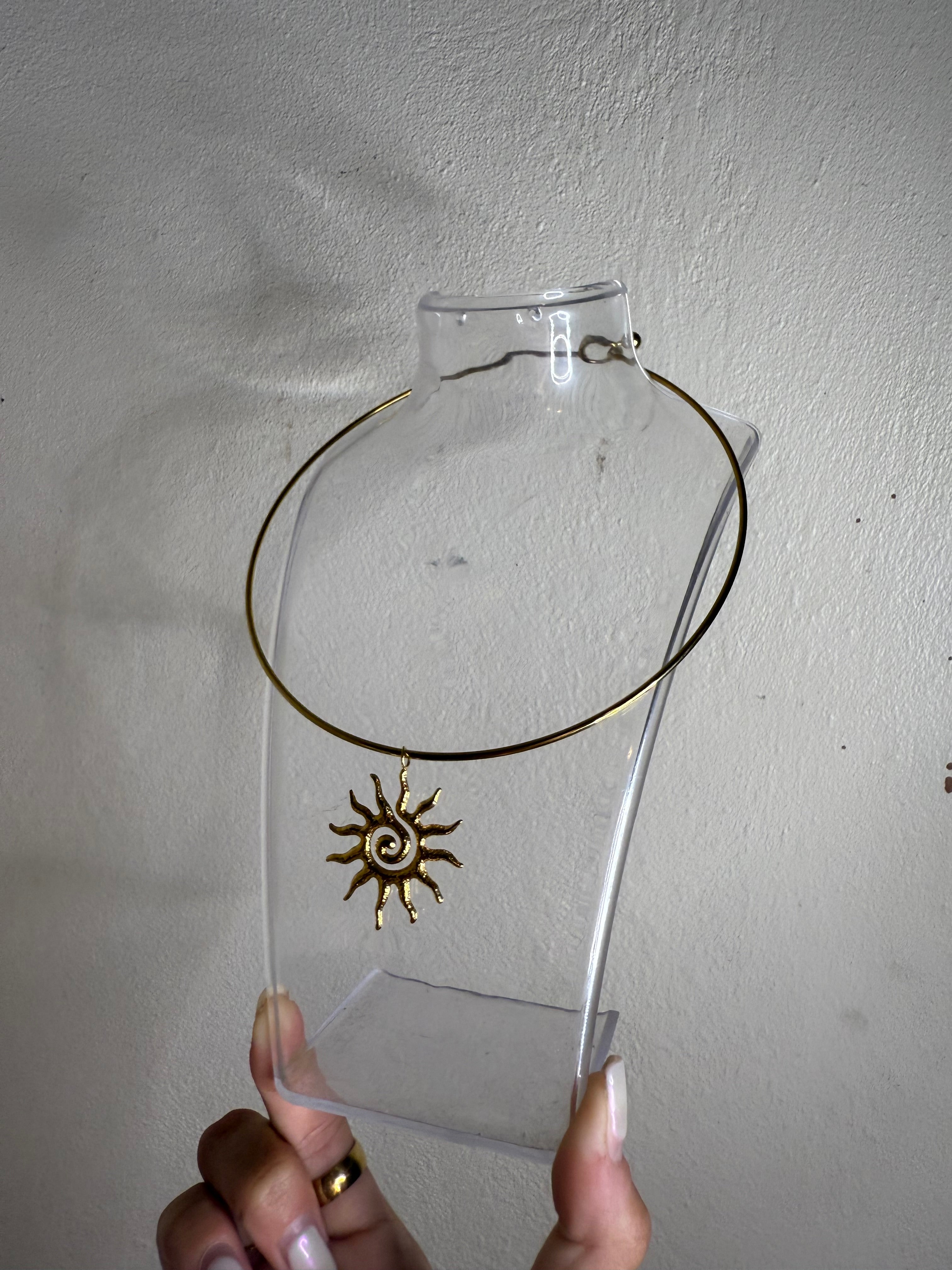 Sol choker necklace
