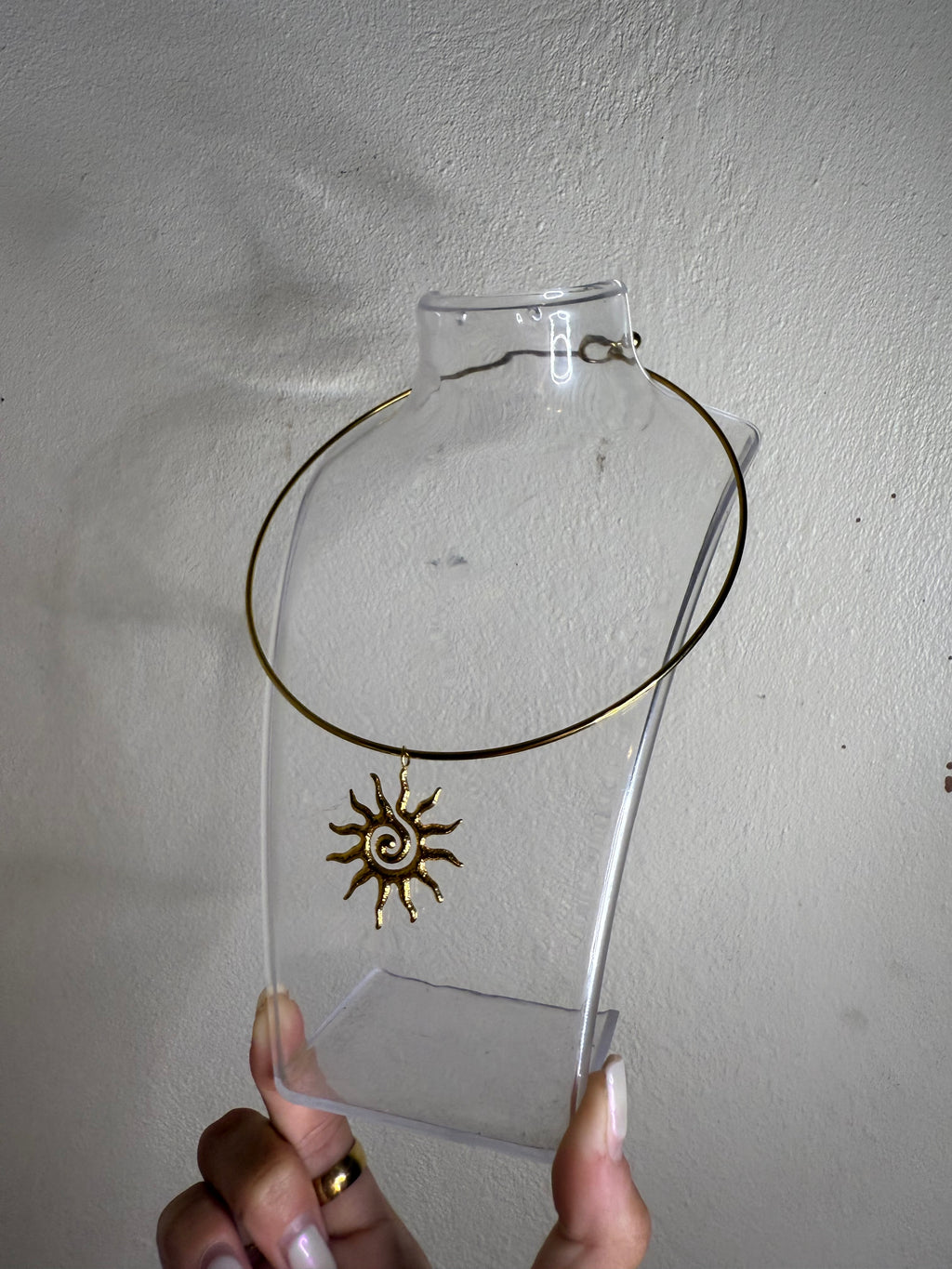 Sol choker necklace