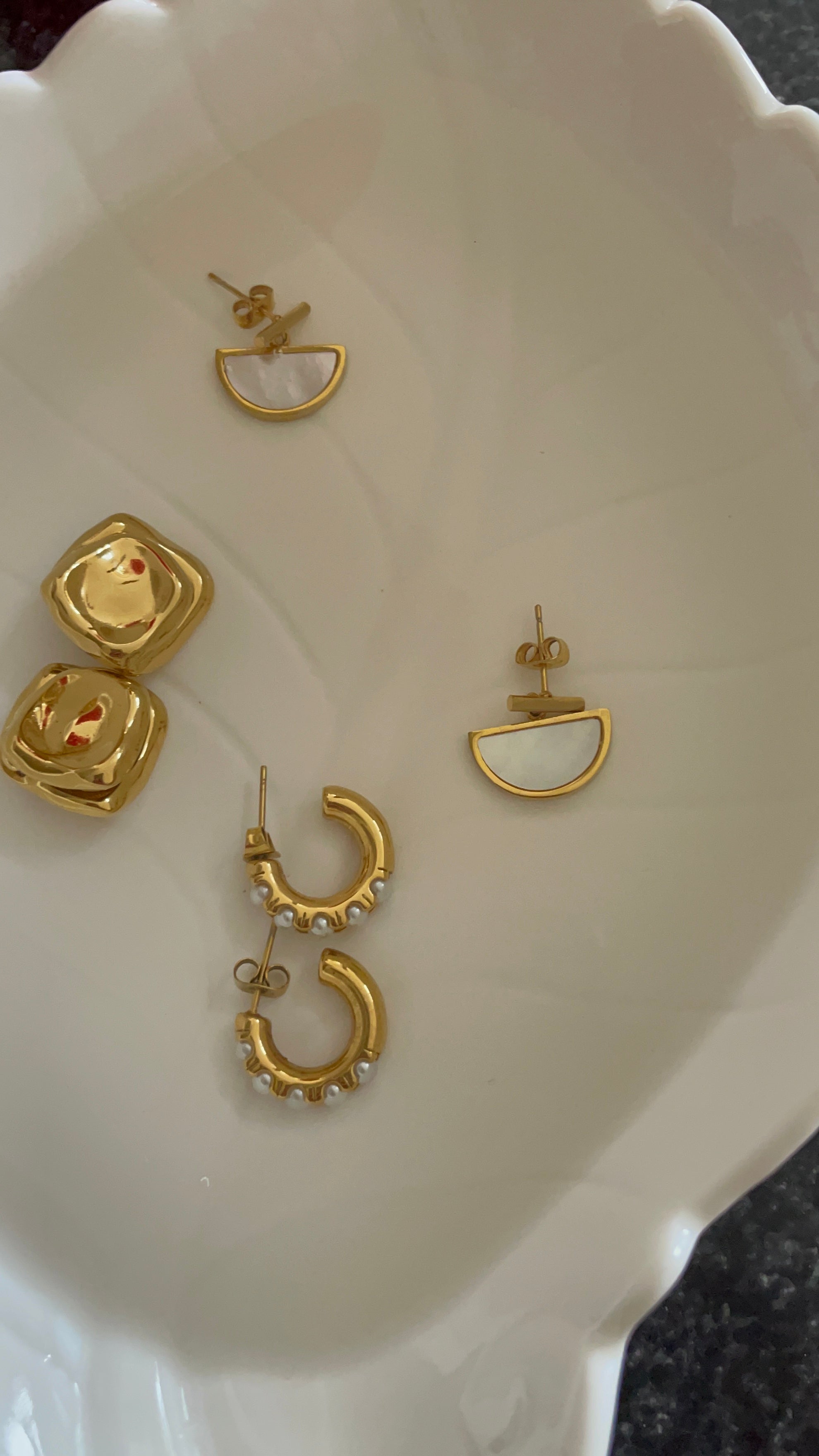 Greta earrings
