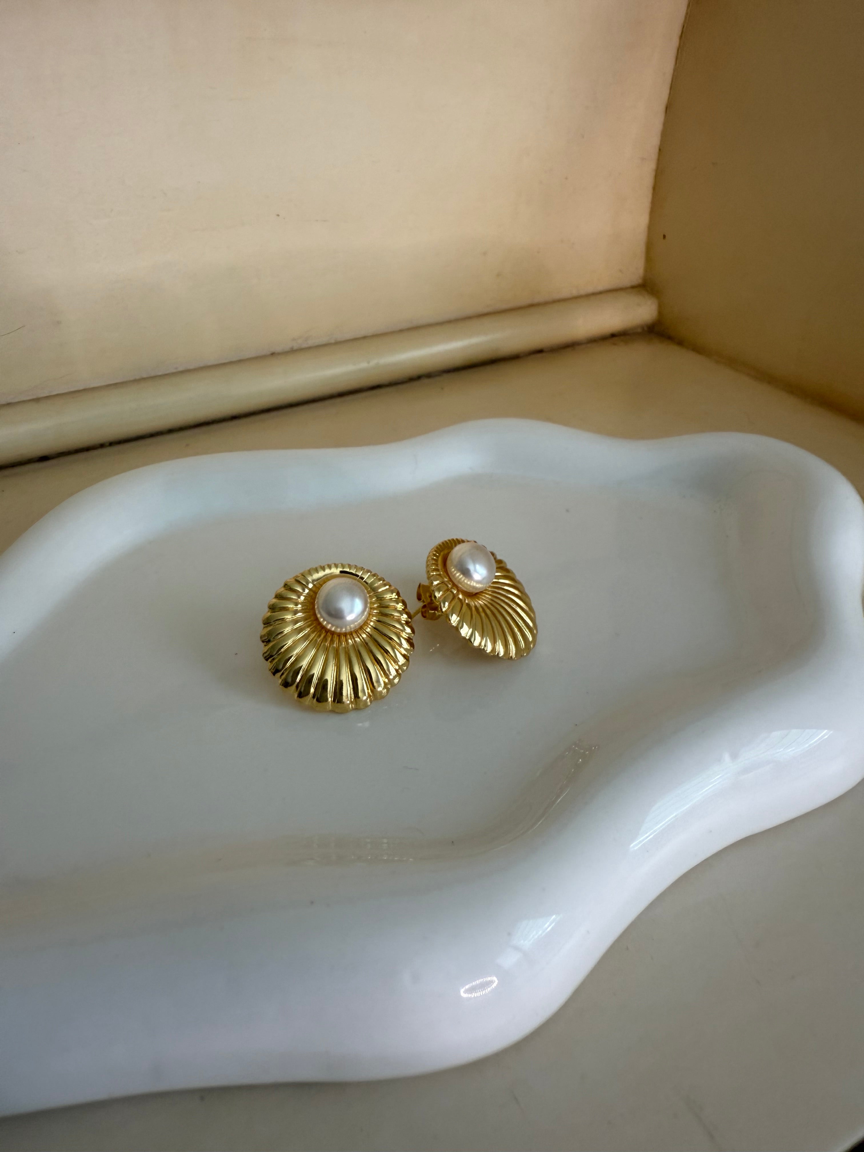 Merit earrings