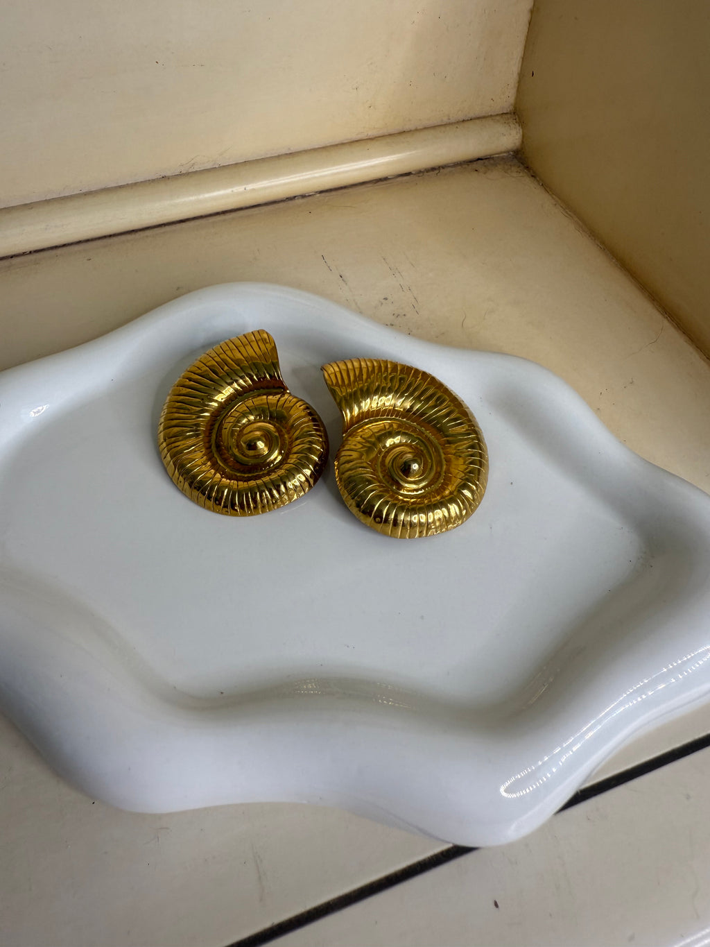 Oro del mar earrings