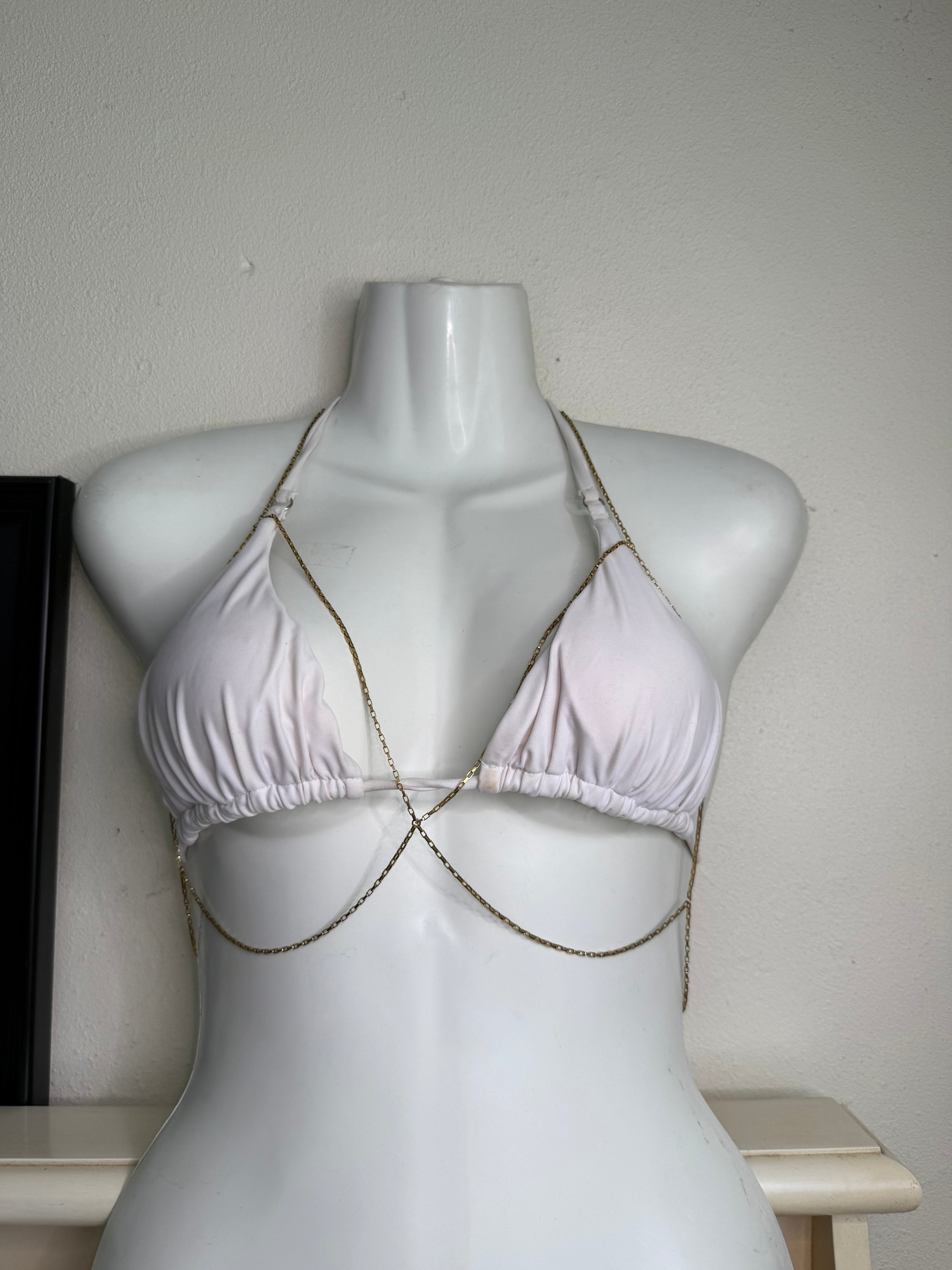 Bra chain