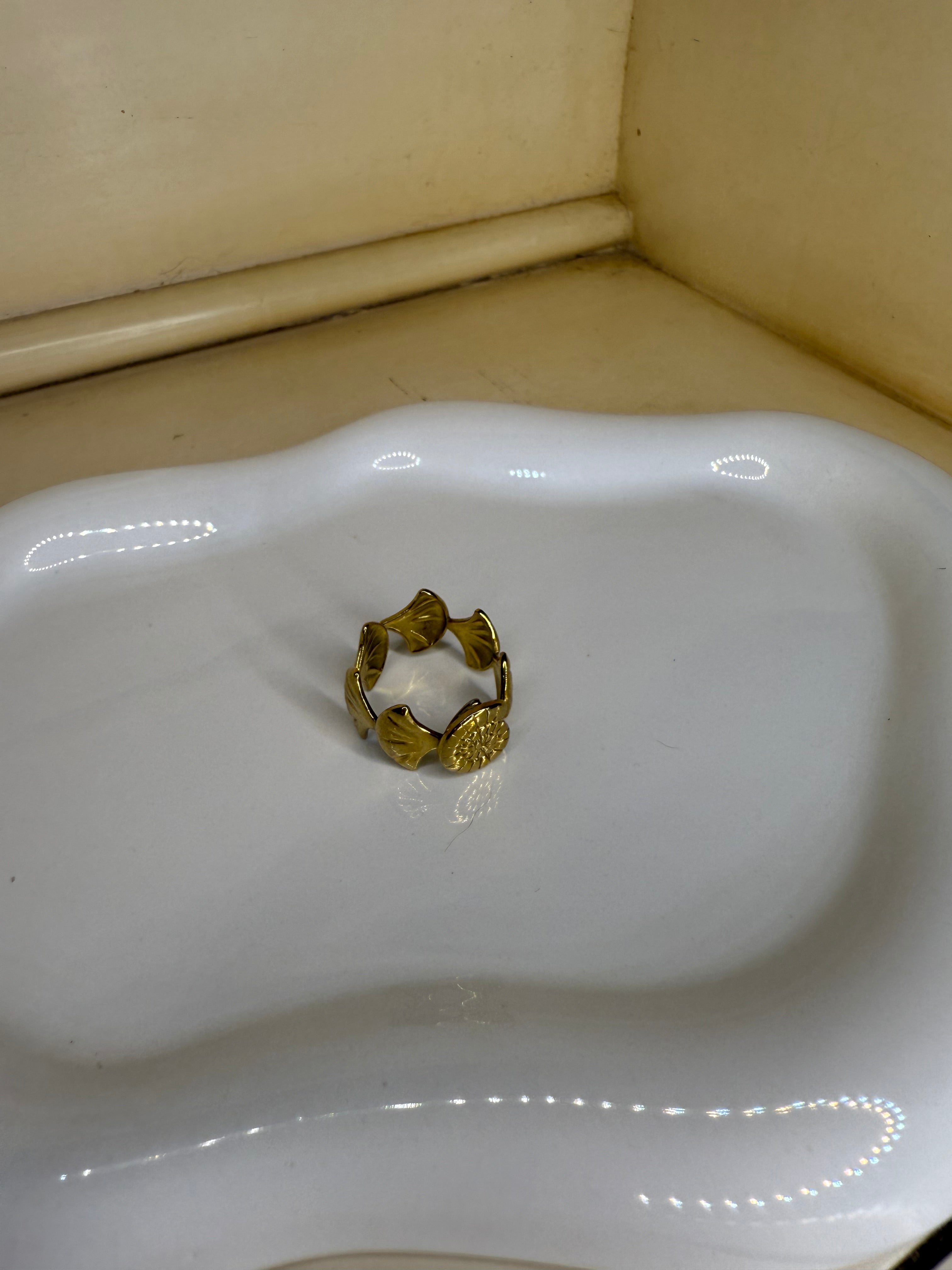 Merilia ring