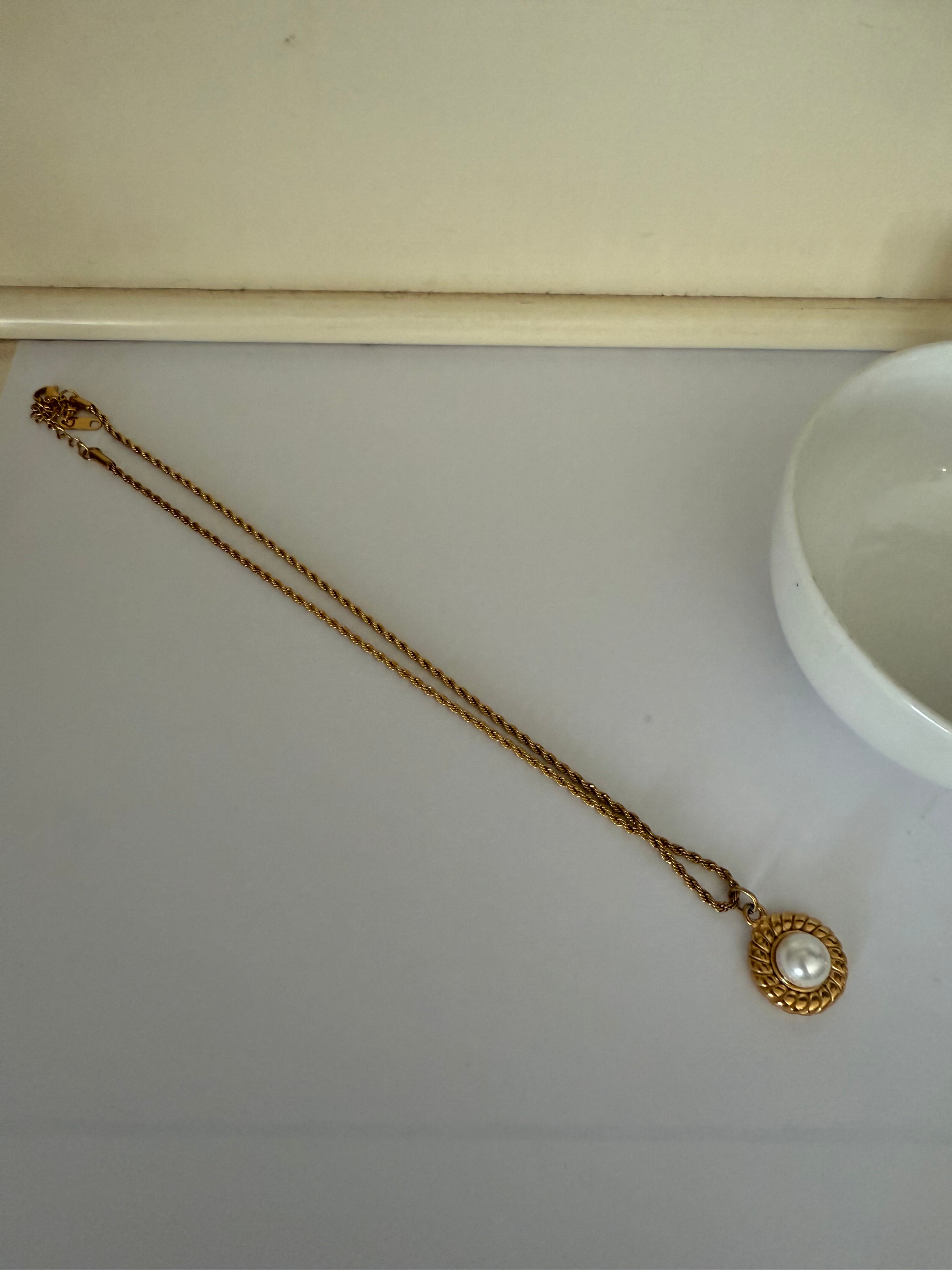 Merit necklace