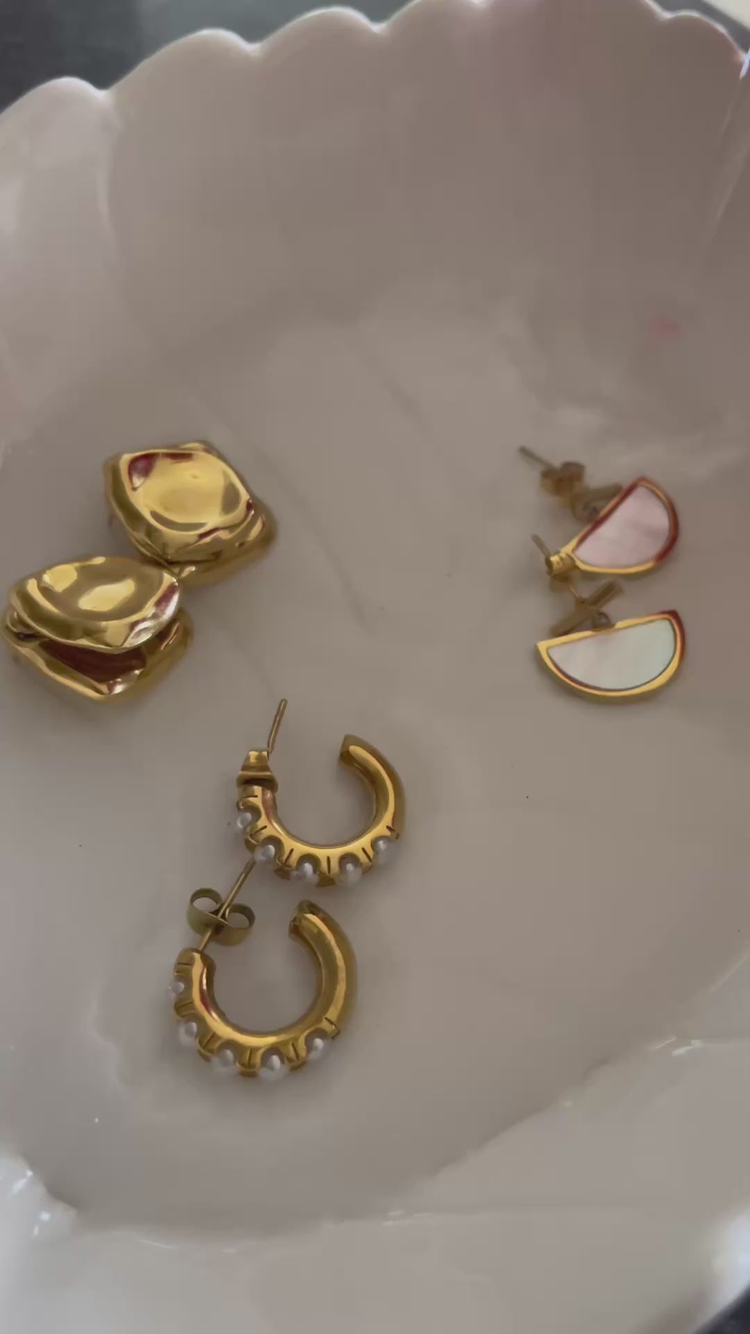 Pearls earrings